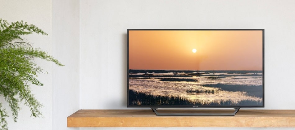 نمایشگر تلویزیون سونی  48W650d همراه با تصاویری فوق‌ العاده